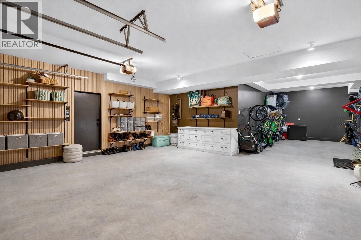 1743 Markham Court