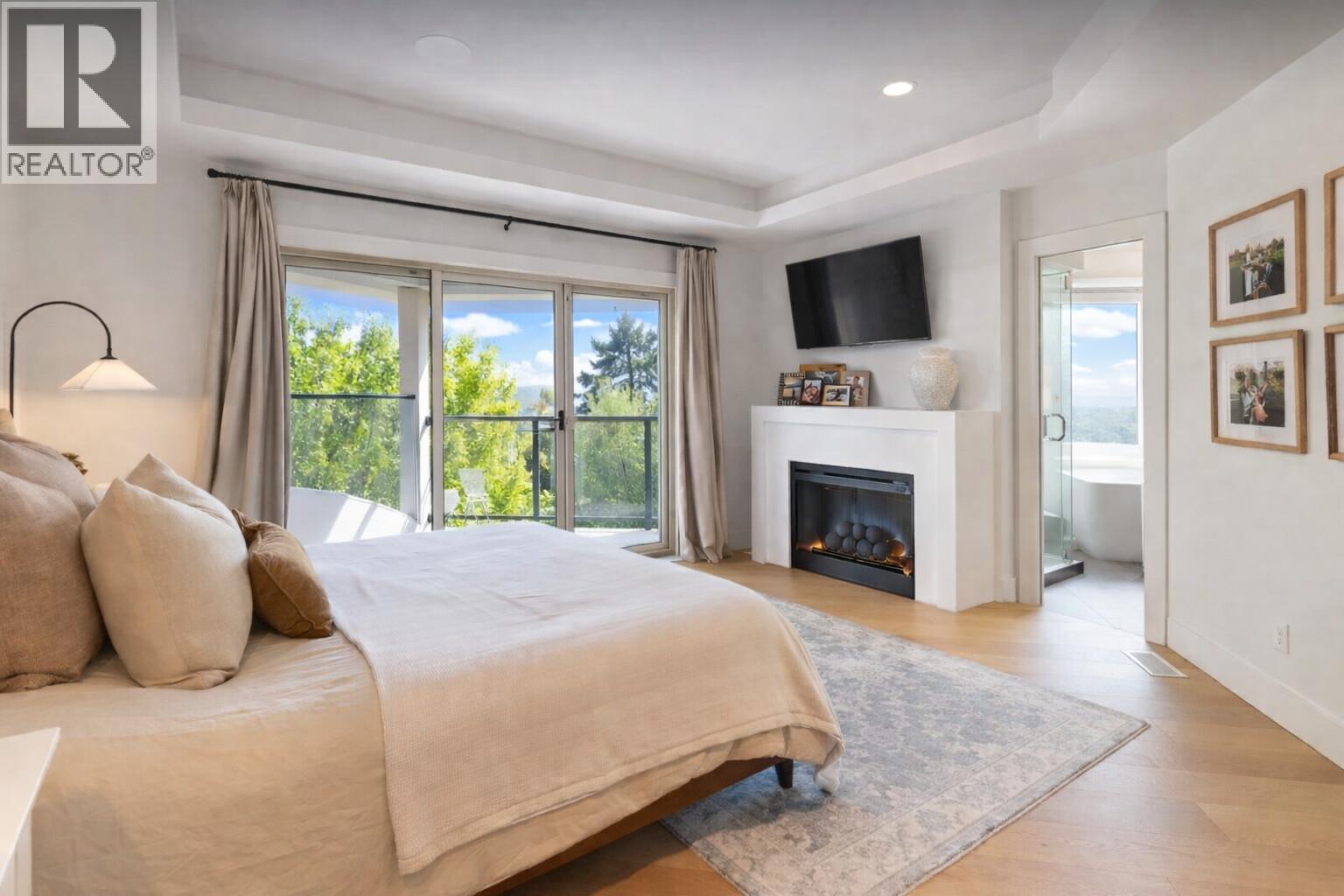 1743 Markham Court
