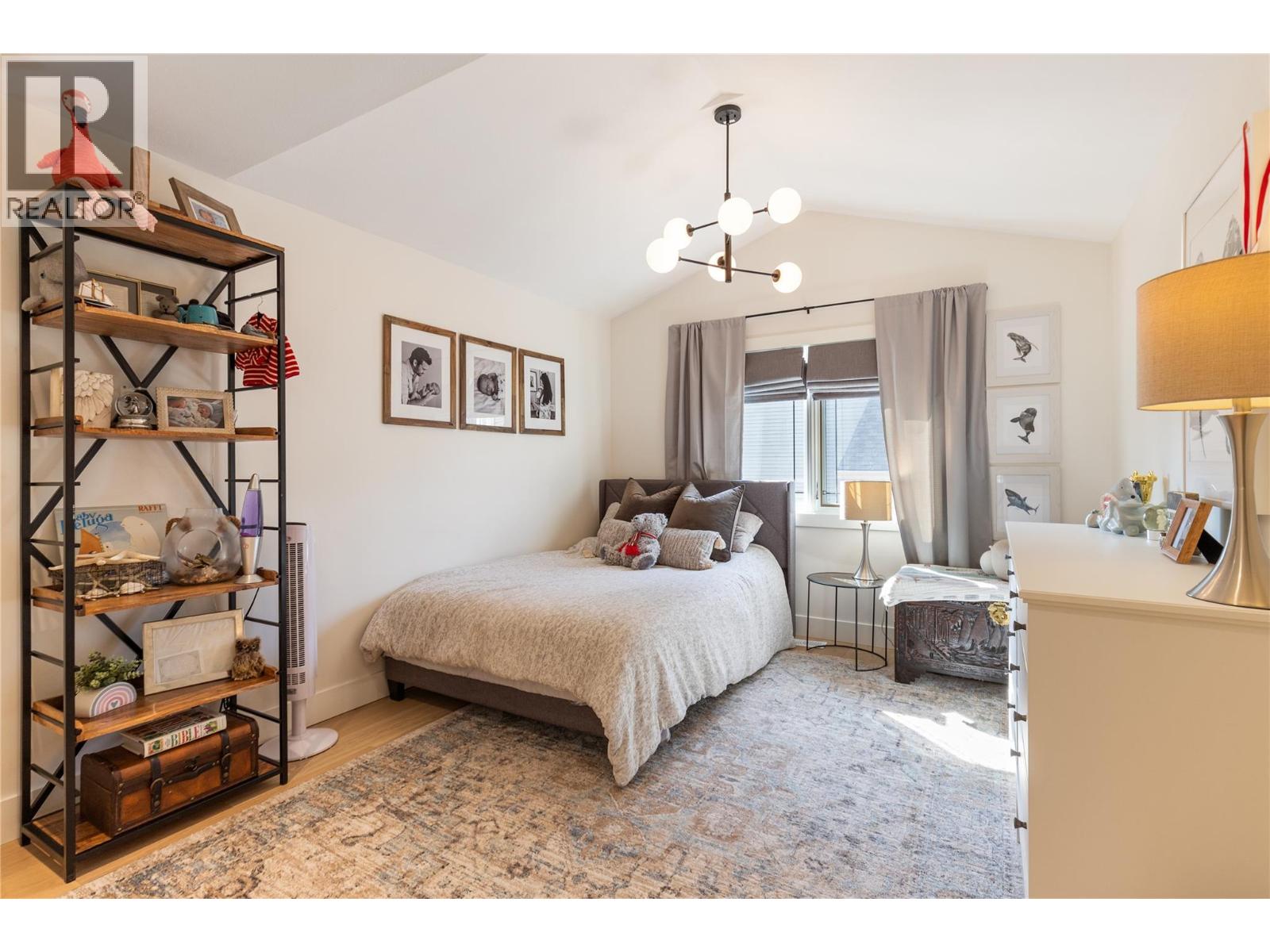 1743 Markham Court