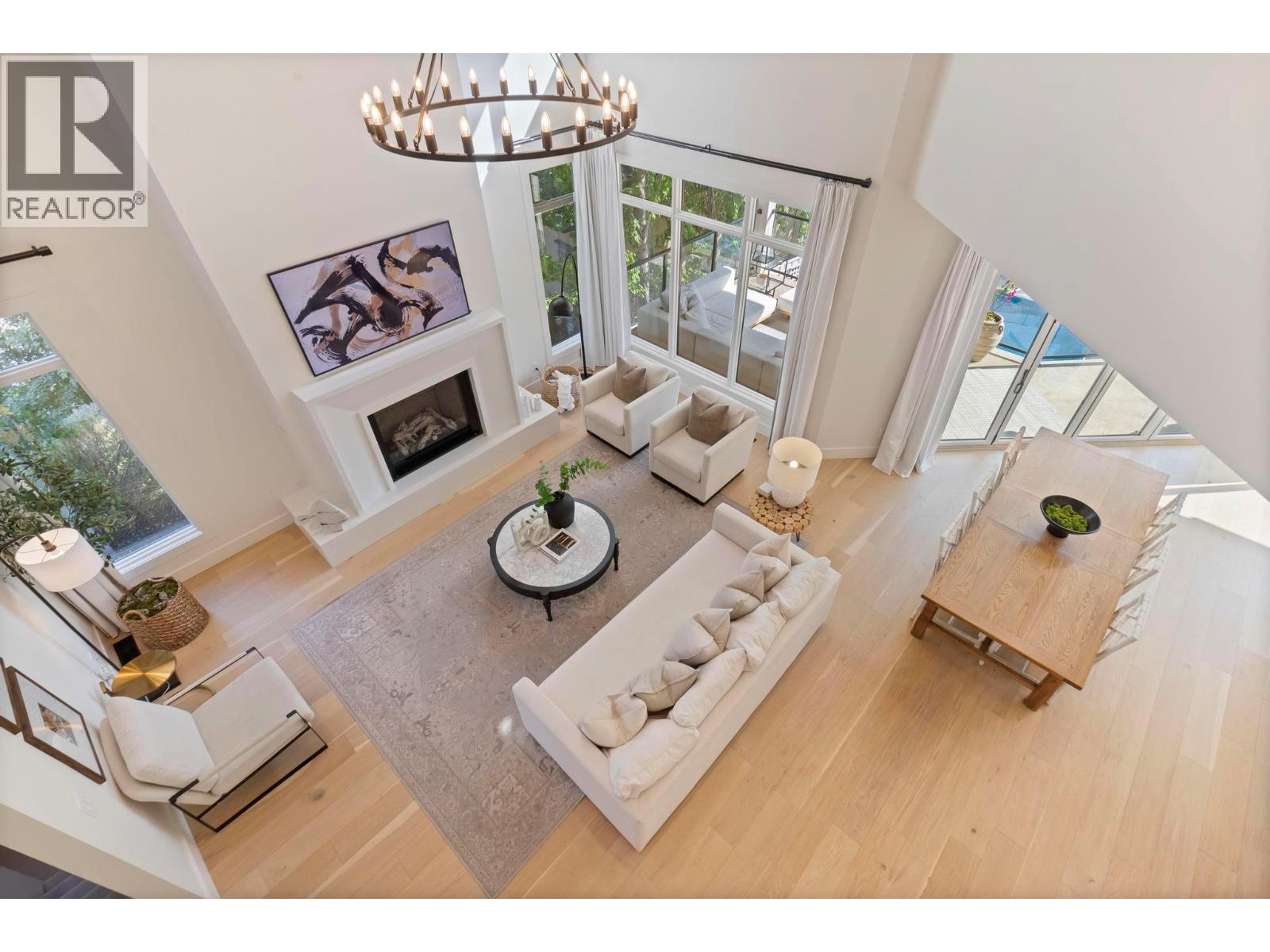 1743 Markham Court