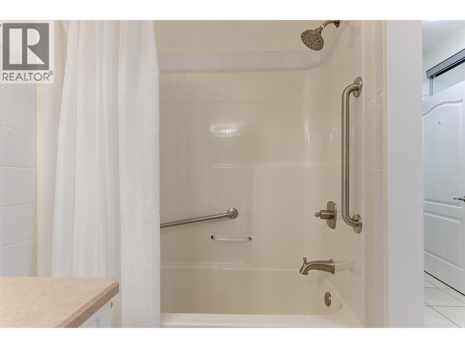 307 Whitman Road Unit# 402