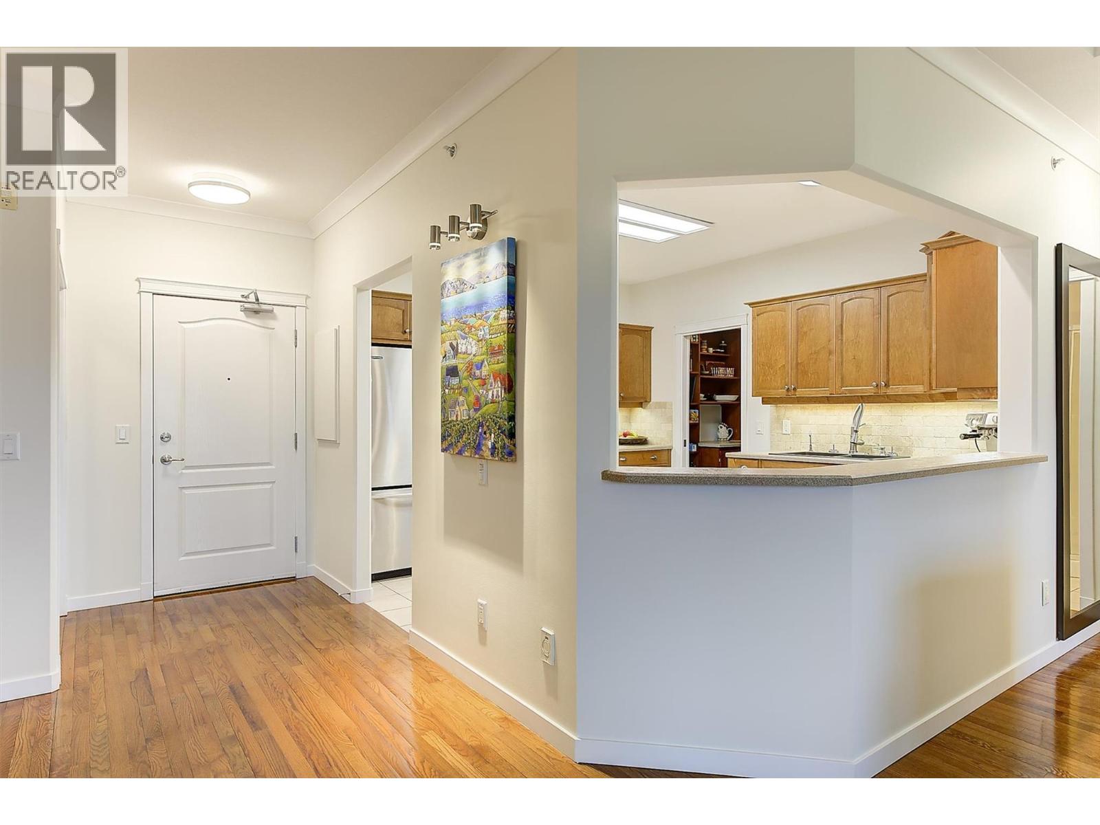 307 Whitman Road Unit# 402