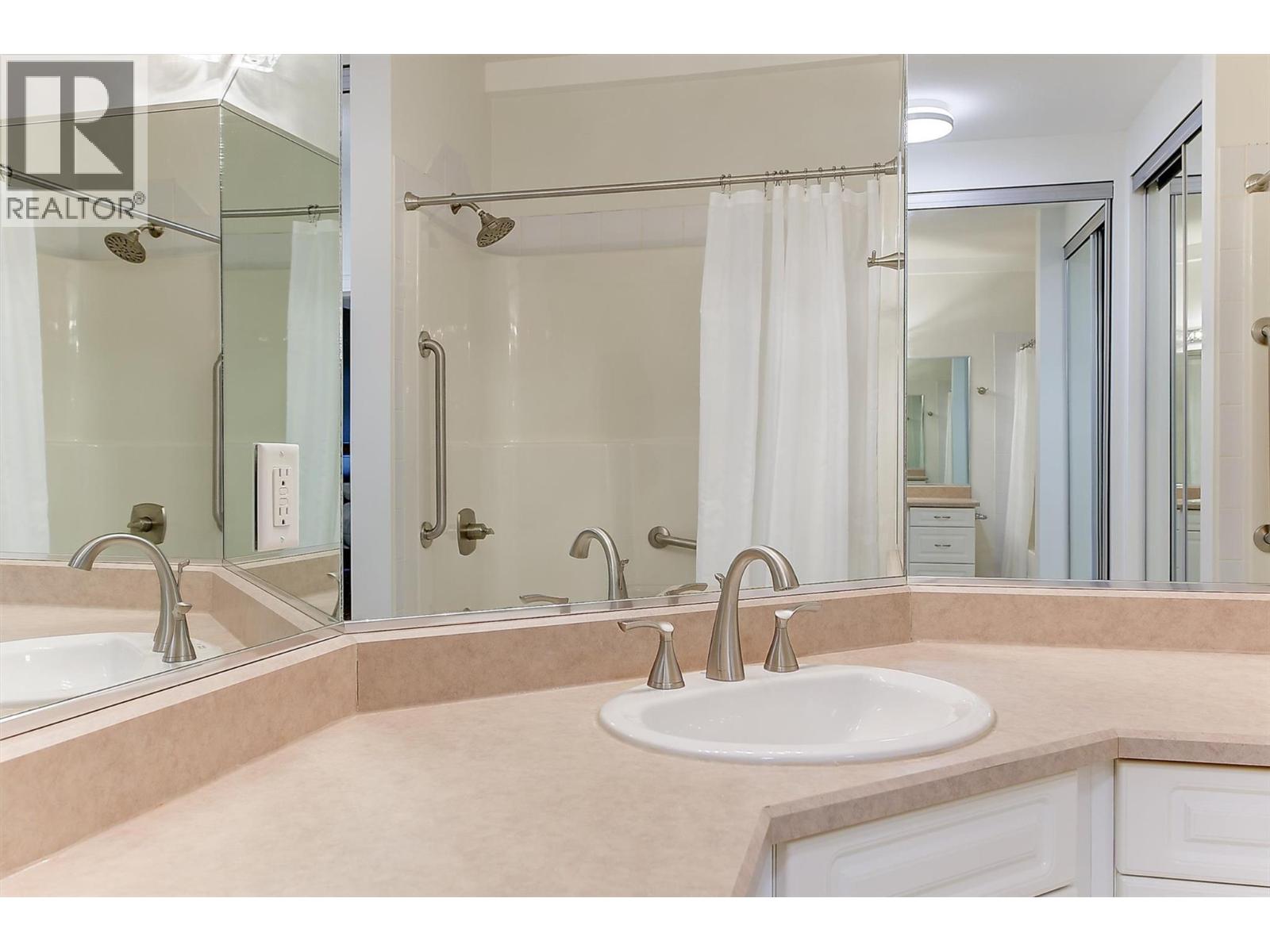 307 Whitman Road Unit# 402