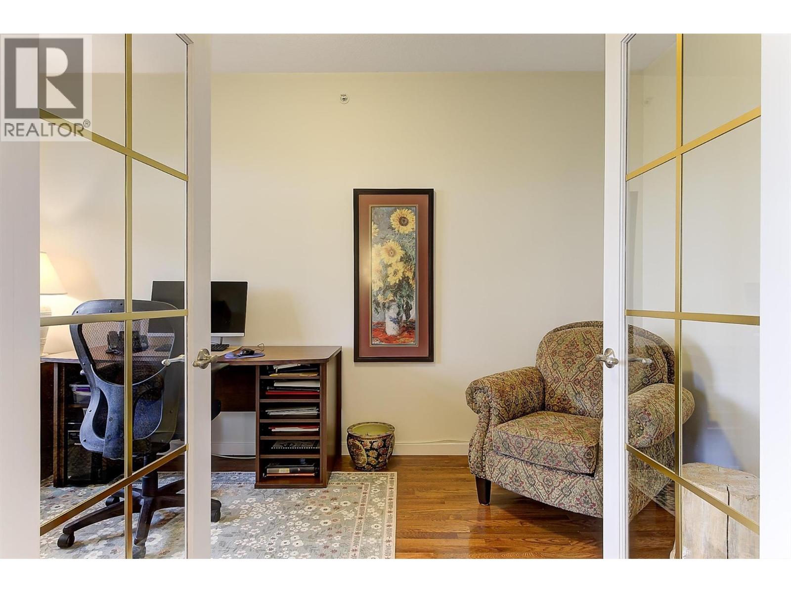 307 Whitman Road Unit# 402