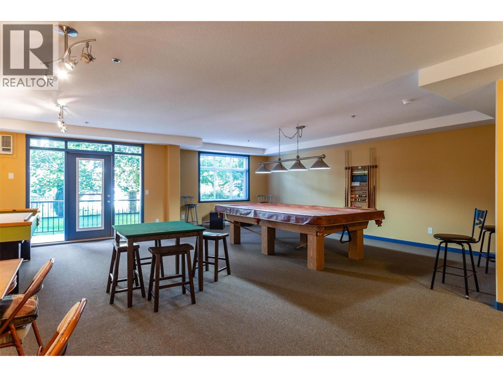 307 Whitman Road Unit# 402
