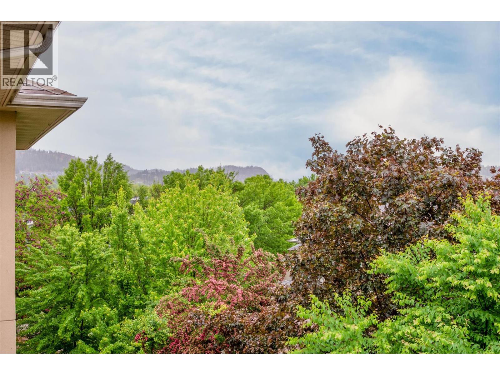 307 Whitman Road Unit# 402