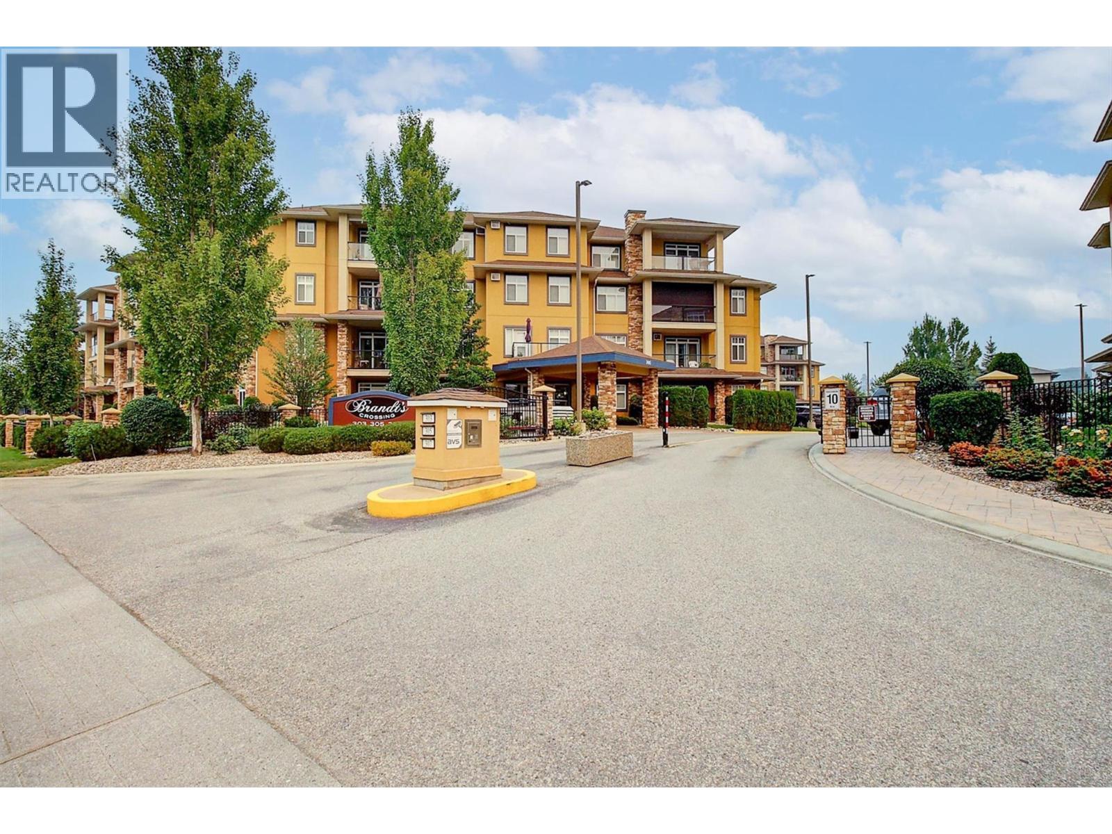 307 Whitman Road Unit# 402