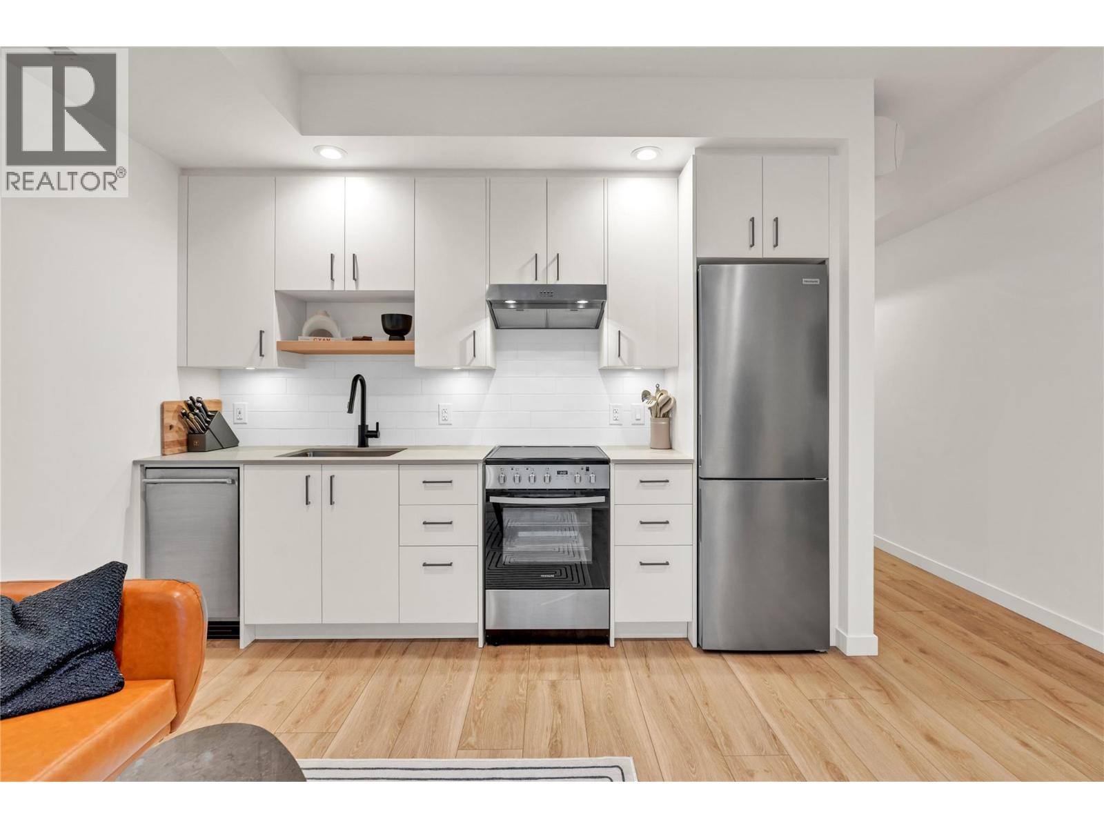 660 Cawston Avenue Unit# 311