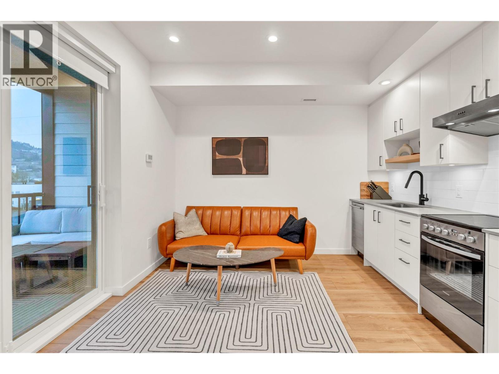 660 Cawston Avenue Unit# 311
