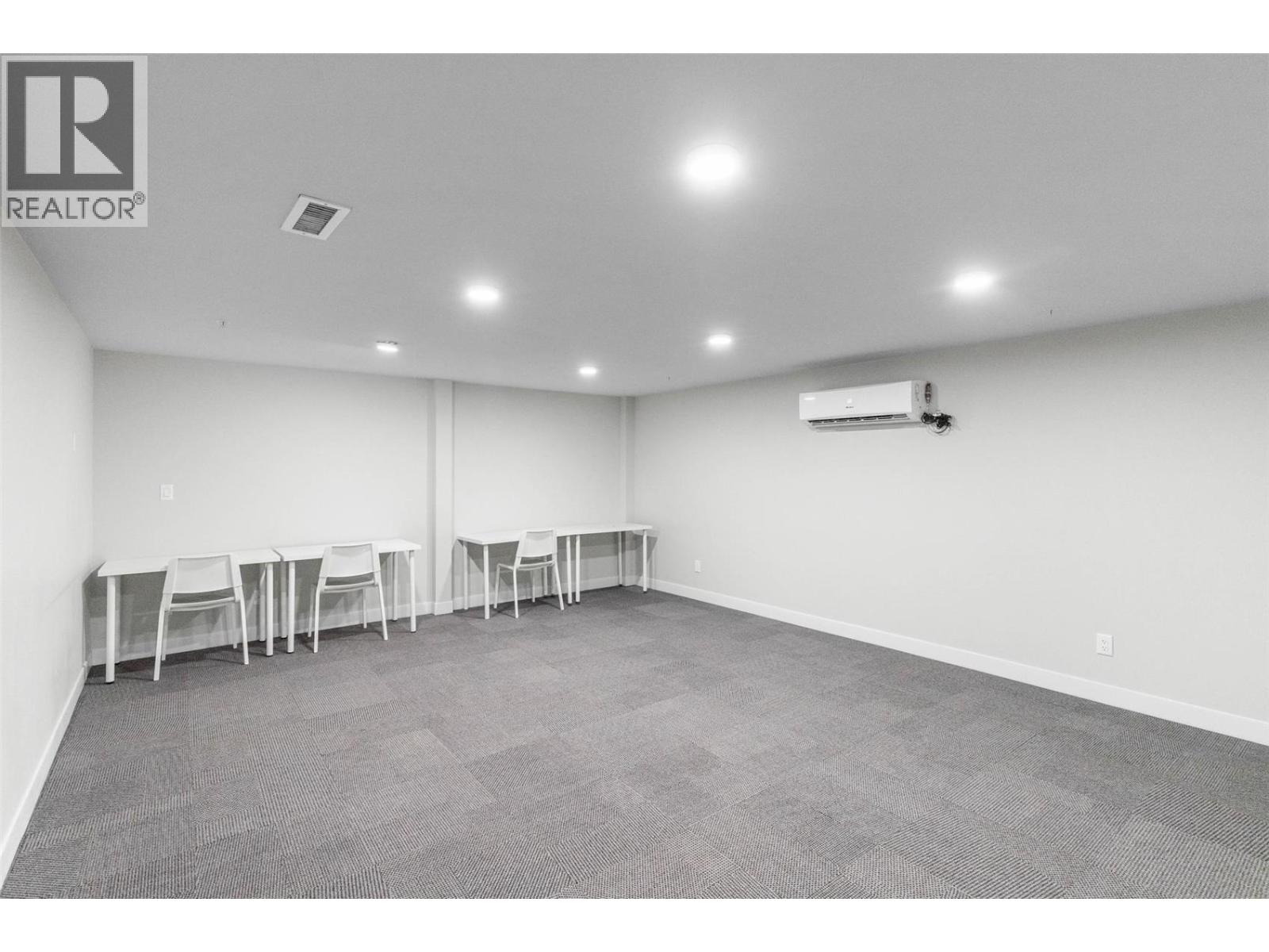 345 Dougall Road N Unit# 224