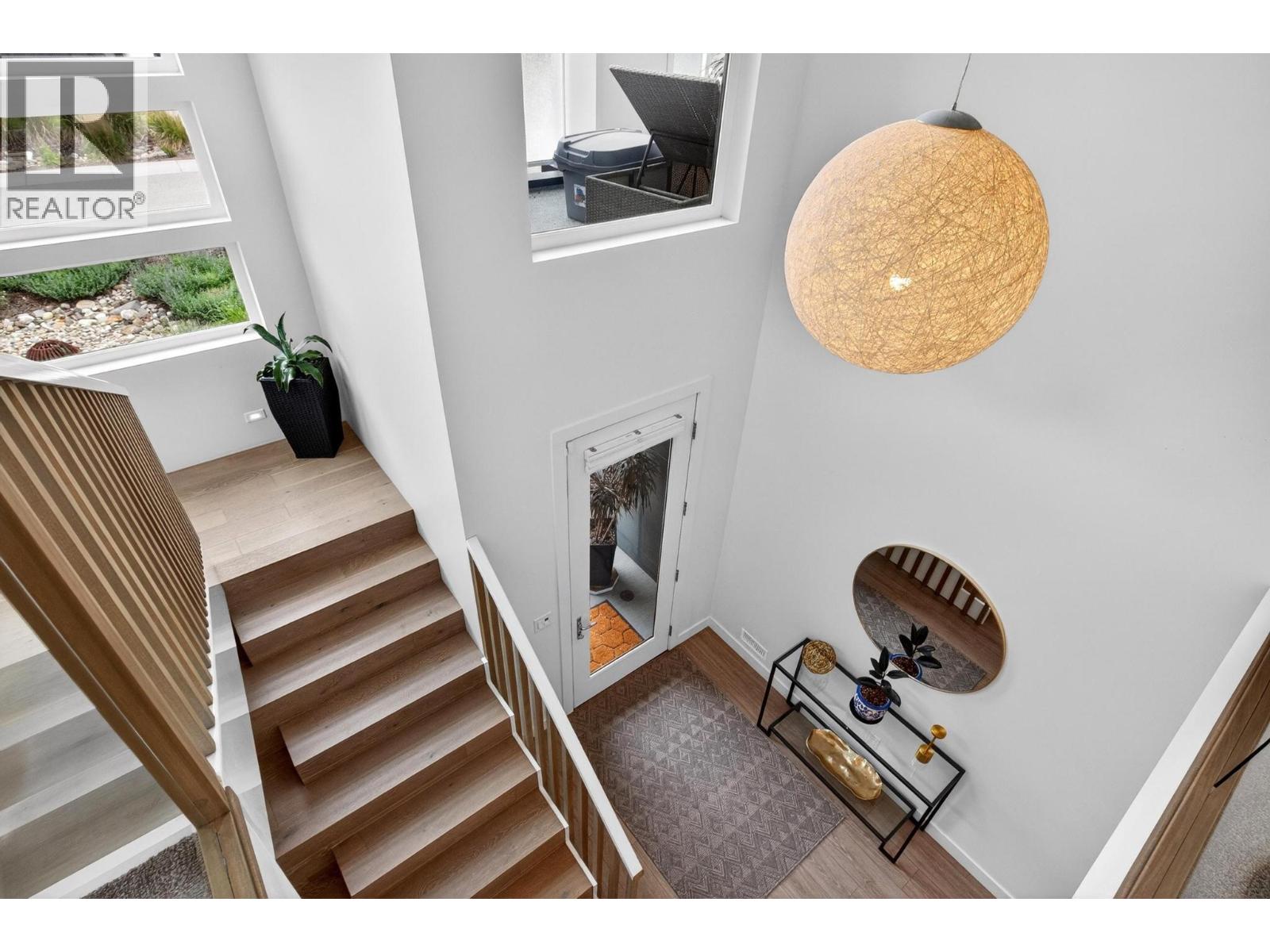 1273 Modern Place