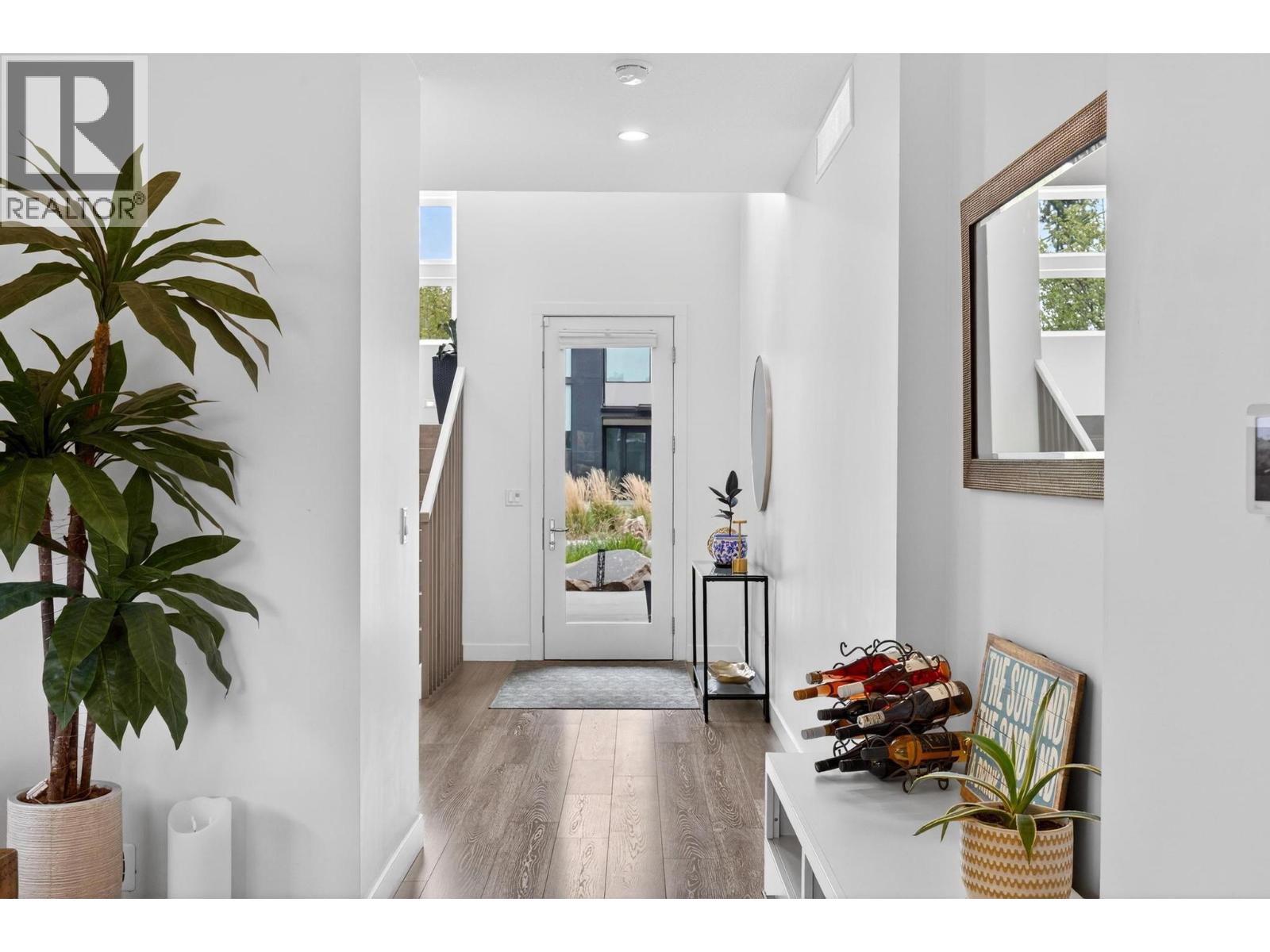 1273 Modern Place