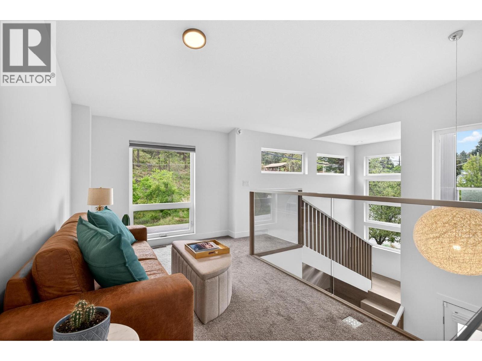 1273 Modern Place