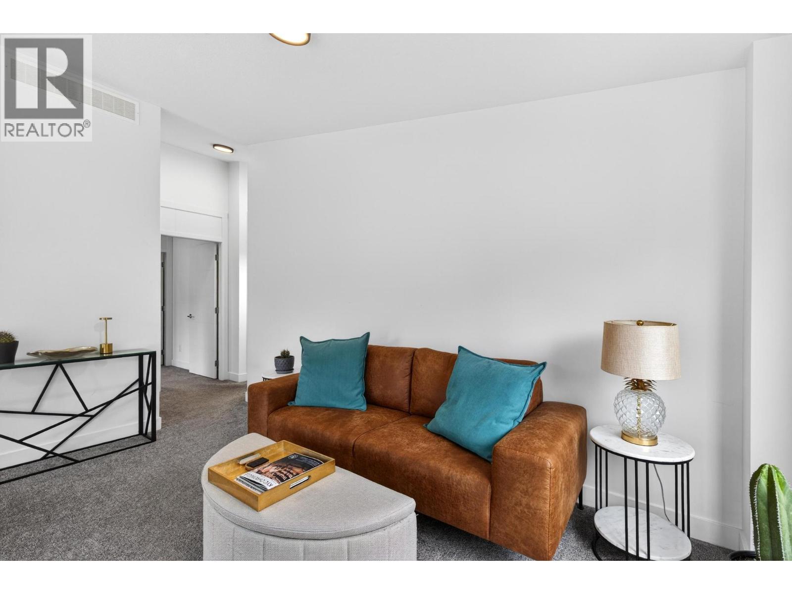1273 Modern Place