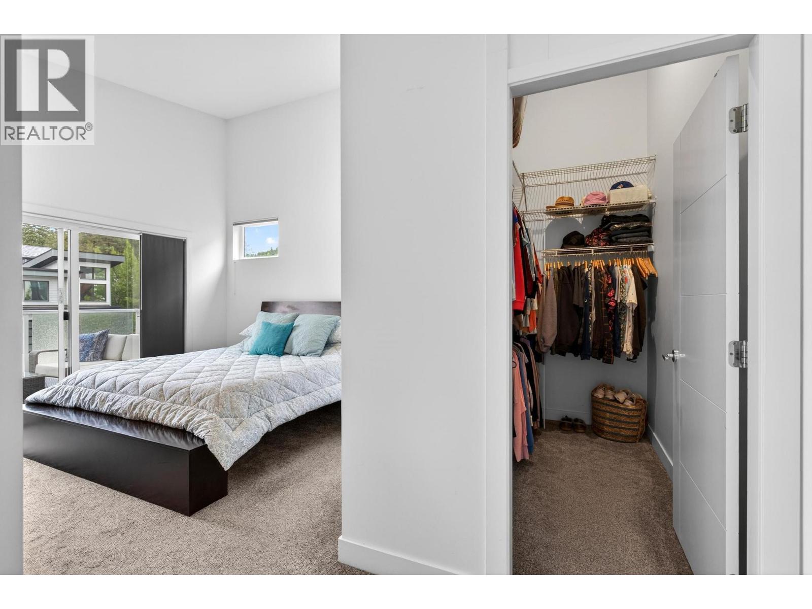 1273 Modern Place