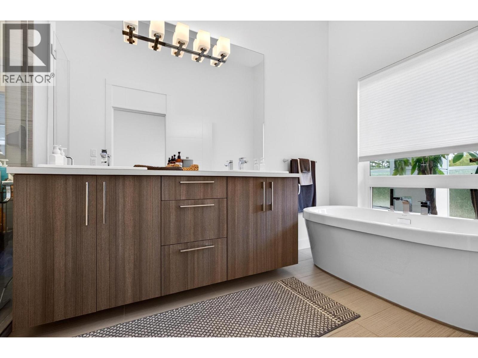 1273 Modern Place