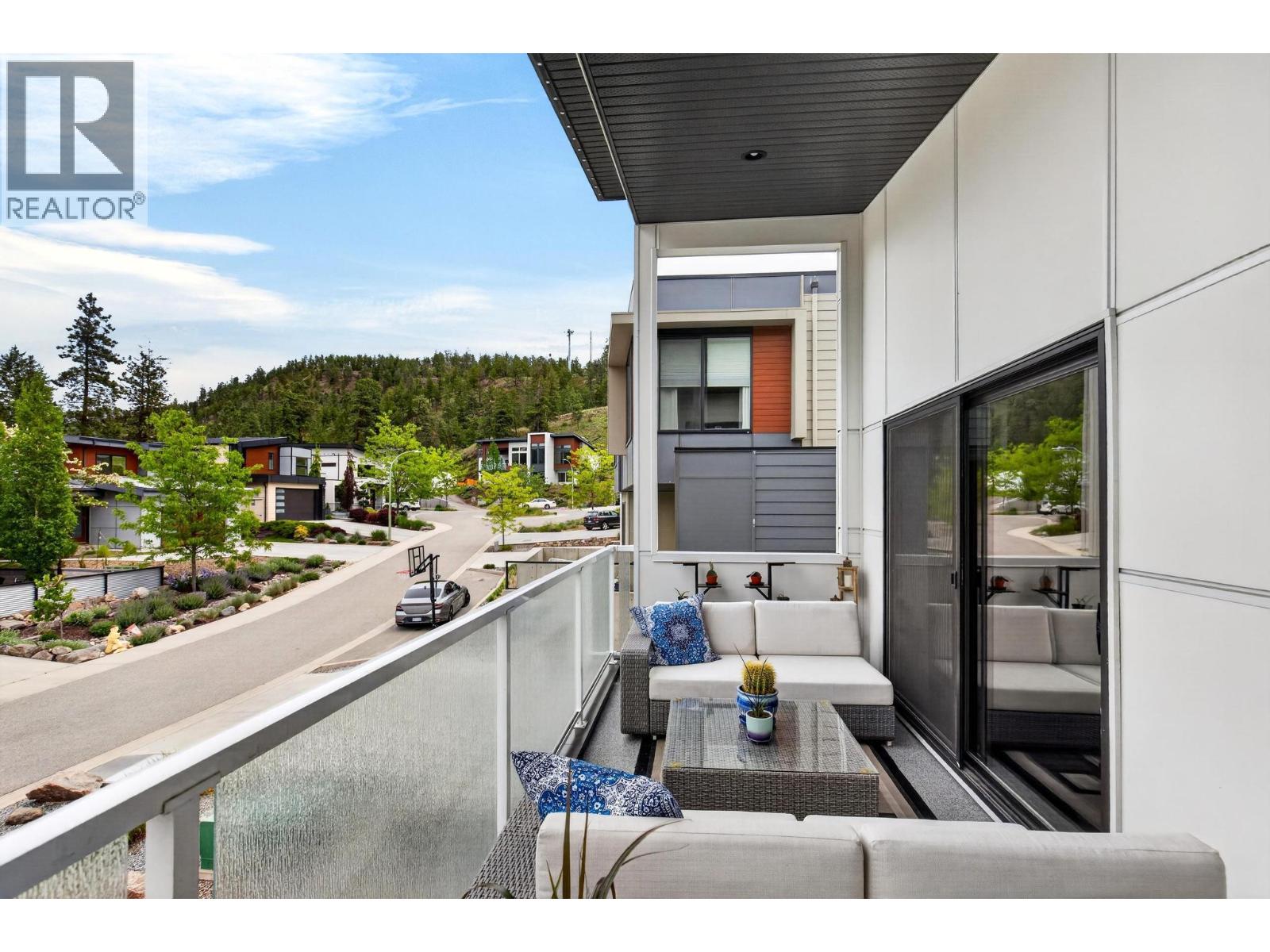 1273 Modern Place
