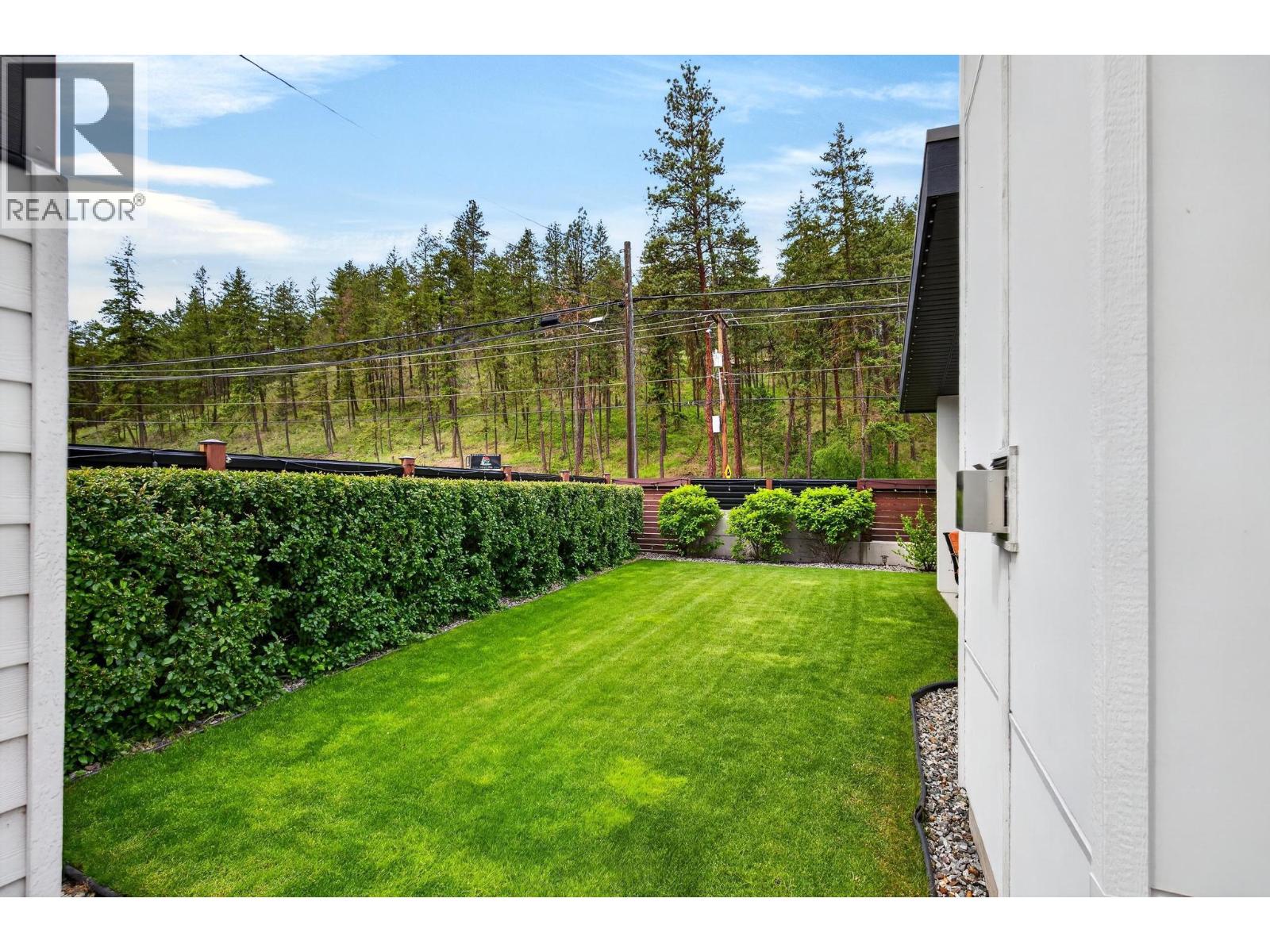 1273 Modern Place
