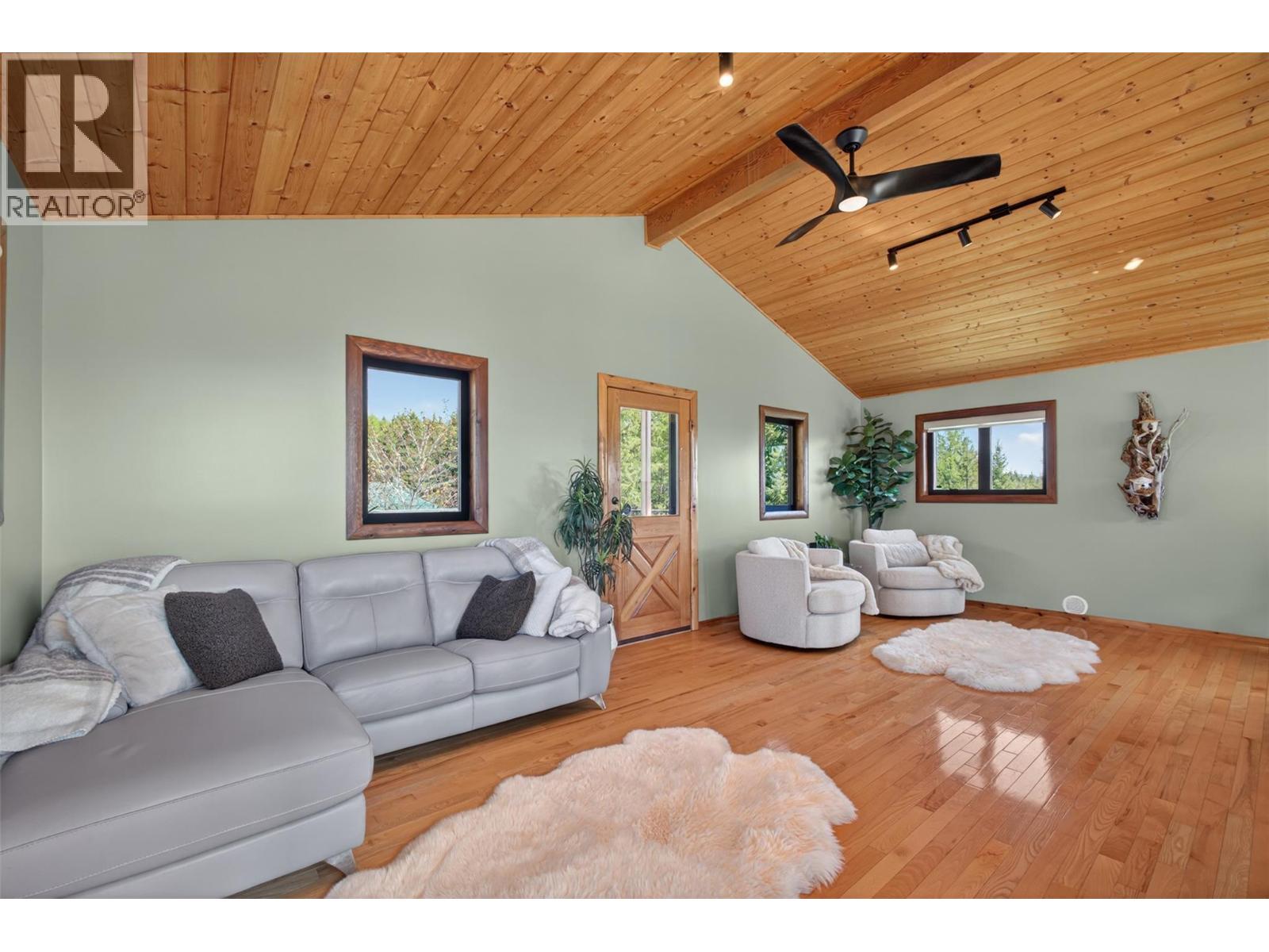 7319 Trapper Court