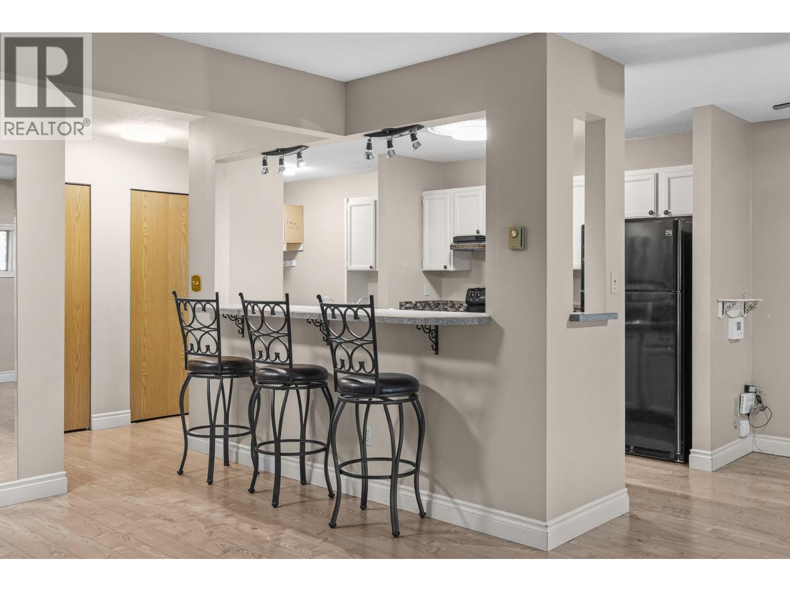 200 Gerstmar Road Unit# 16