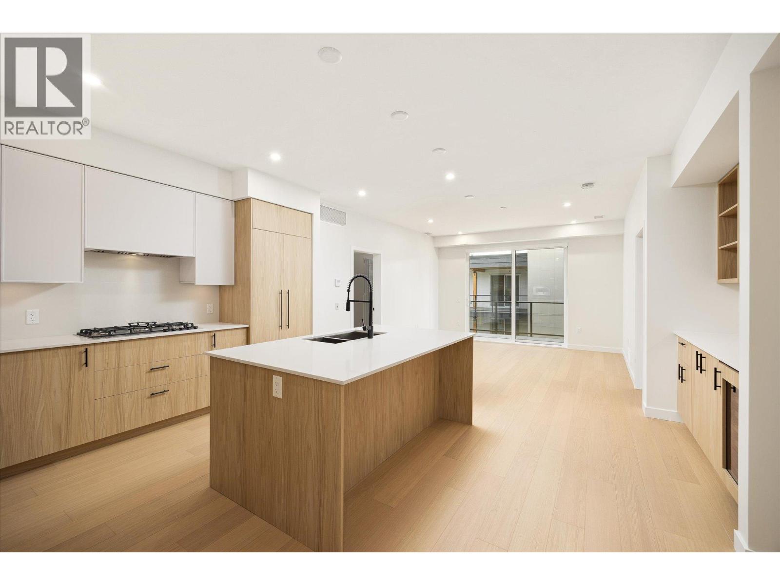 9654 Benchland Drive Unit# 601