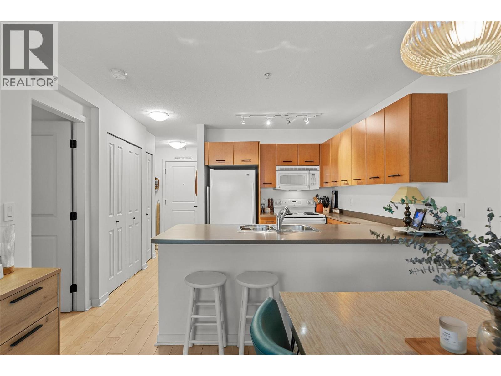 539 YATES Road Unit# 107