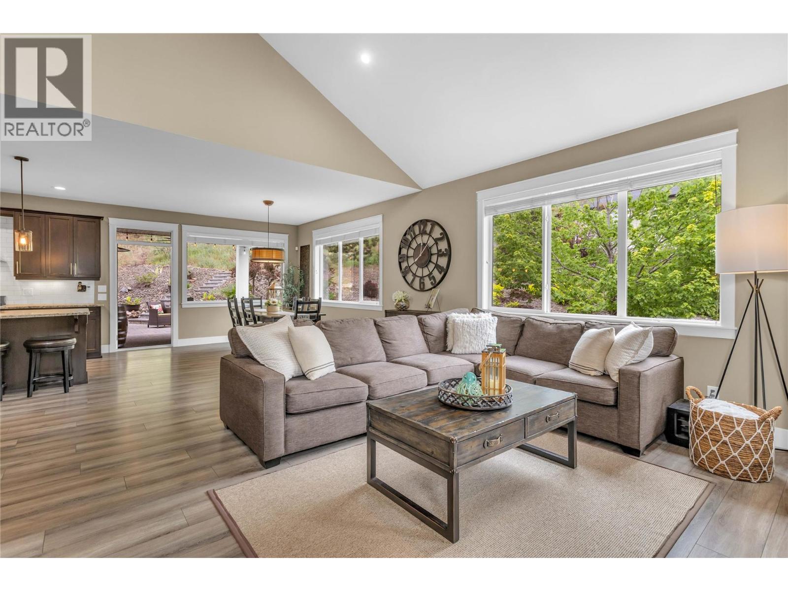 2410 Mountains Hollow Lane