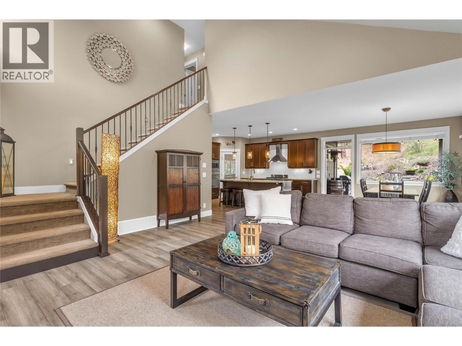 2410 Mountains Hollow Lane