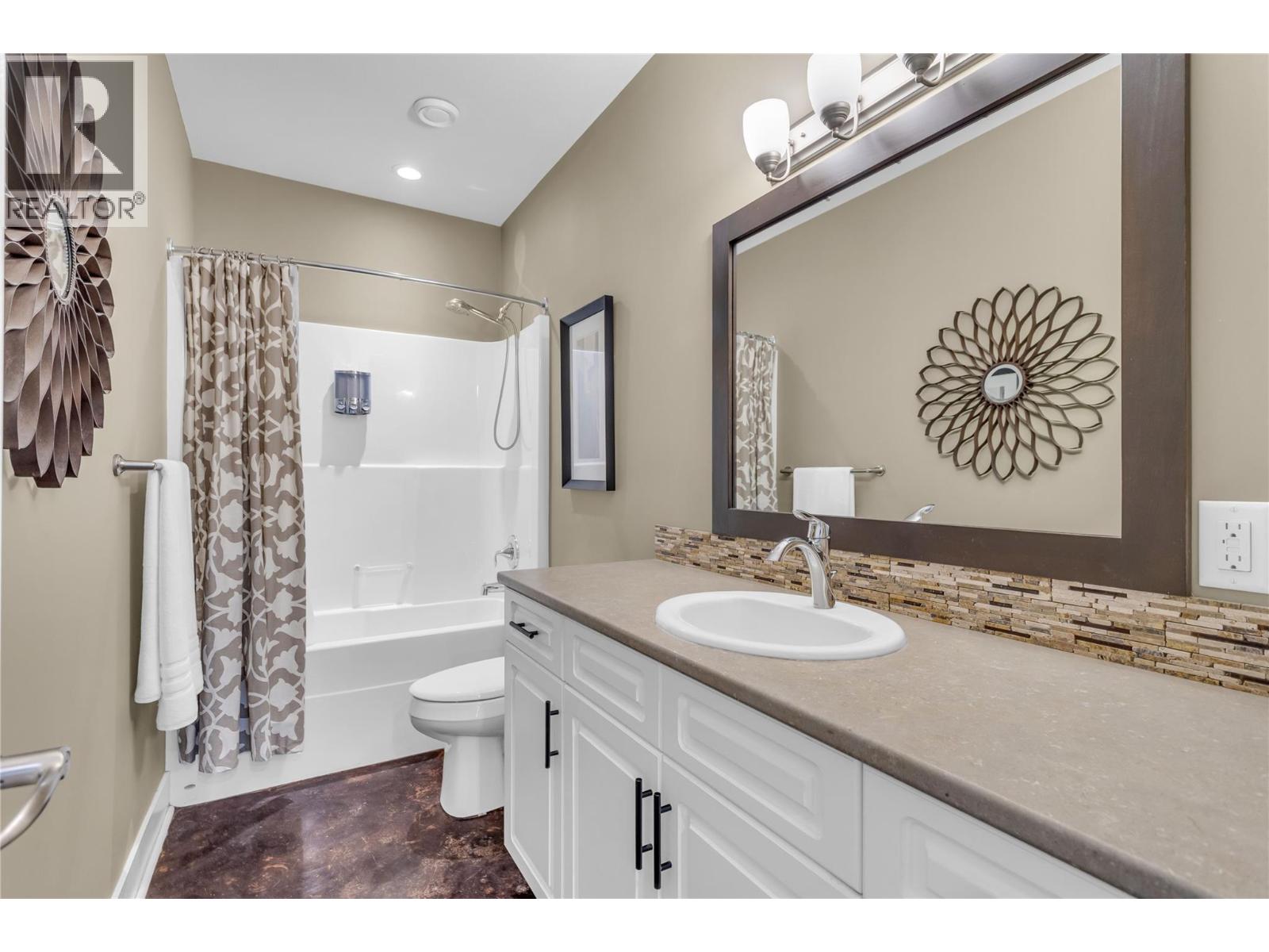 2410 Mountains Hollow Lane