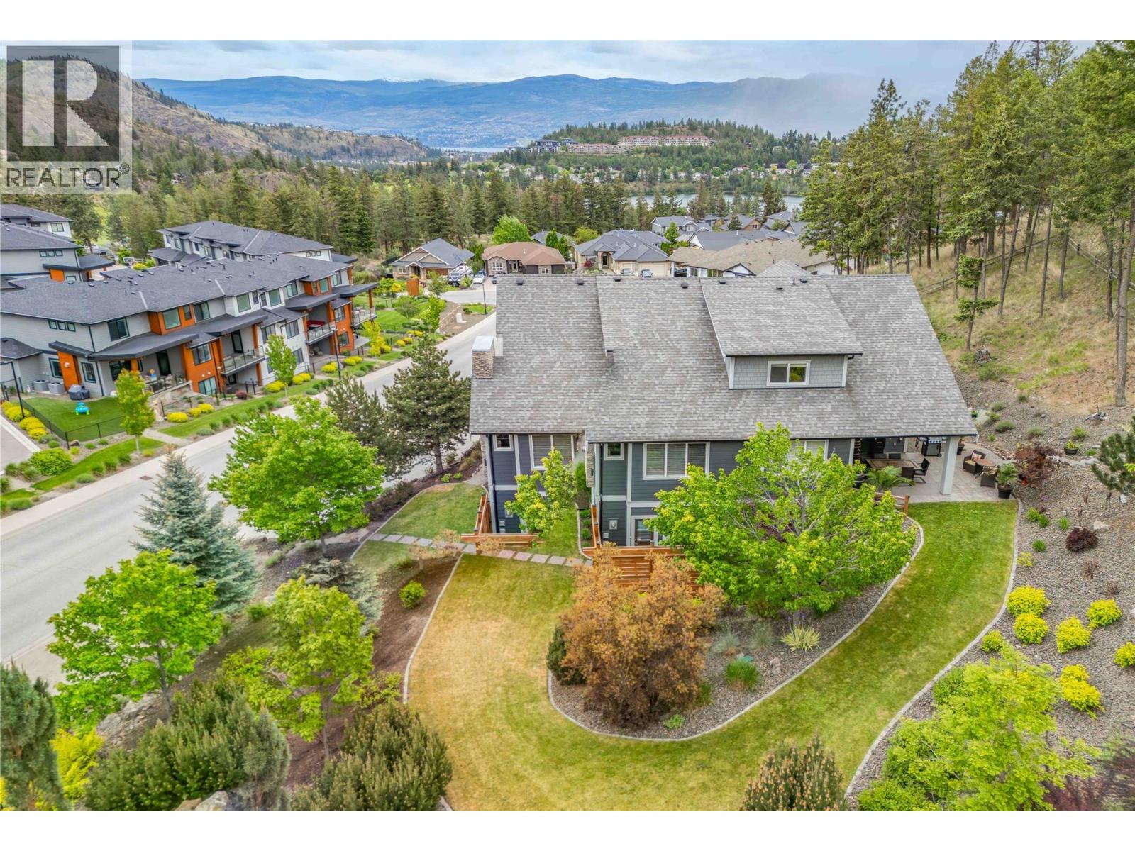2410 Mountains Hollow Lane