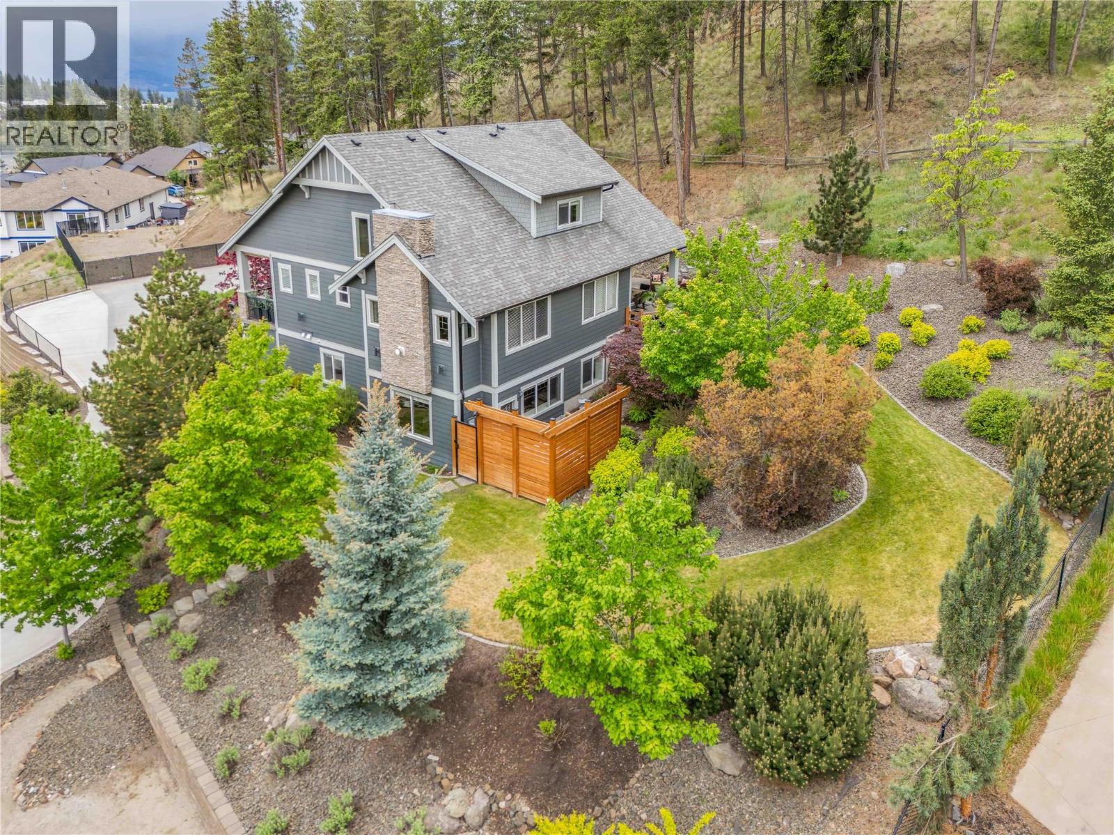2410 Mountains Hollow Lane