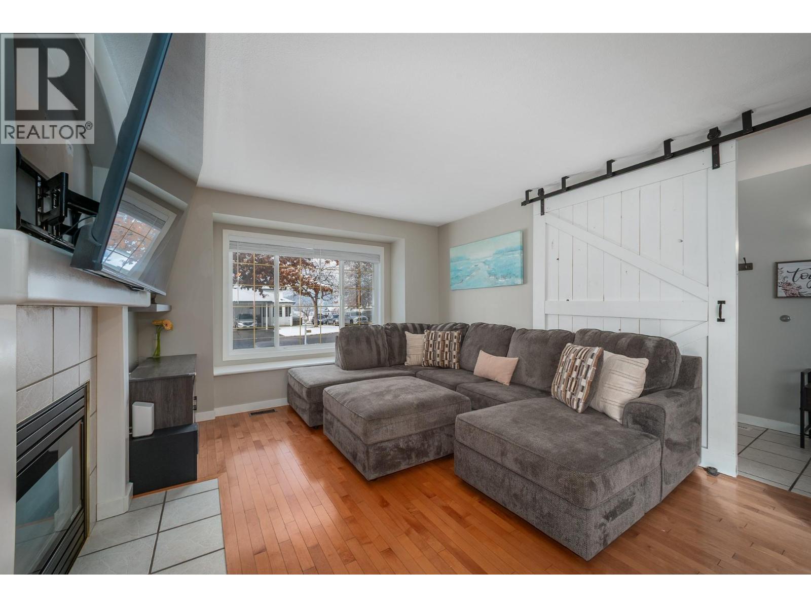 4450 Postill Drive Unit# 9