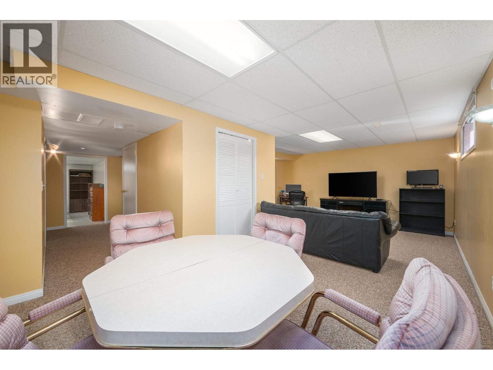 4450 Postill Drive Unit# 9