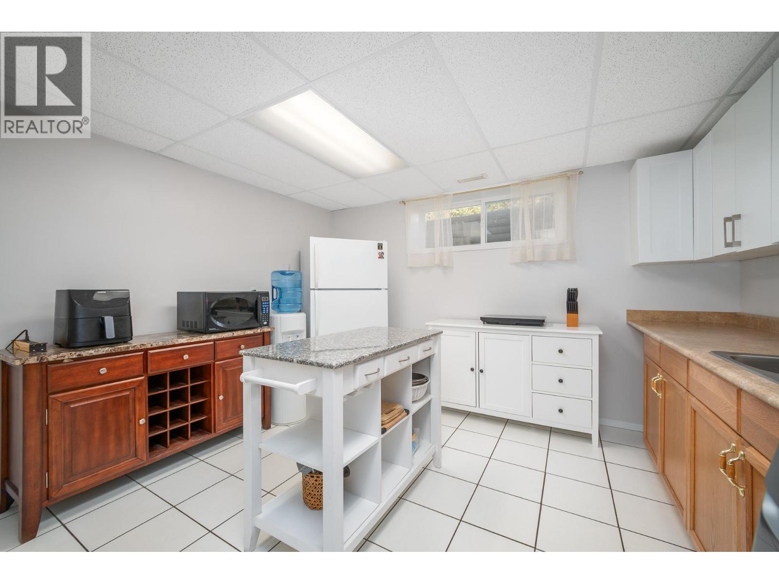 4450 Postill Drive Unit# 9