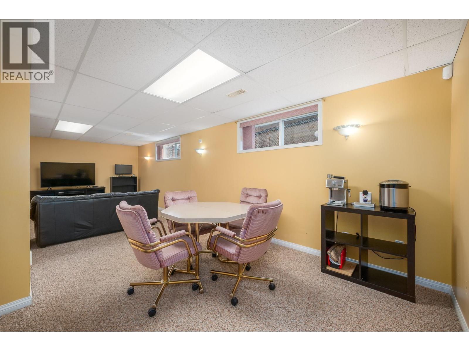 4450 Postill Drive Unit# 9