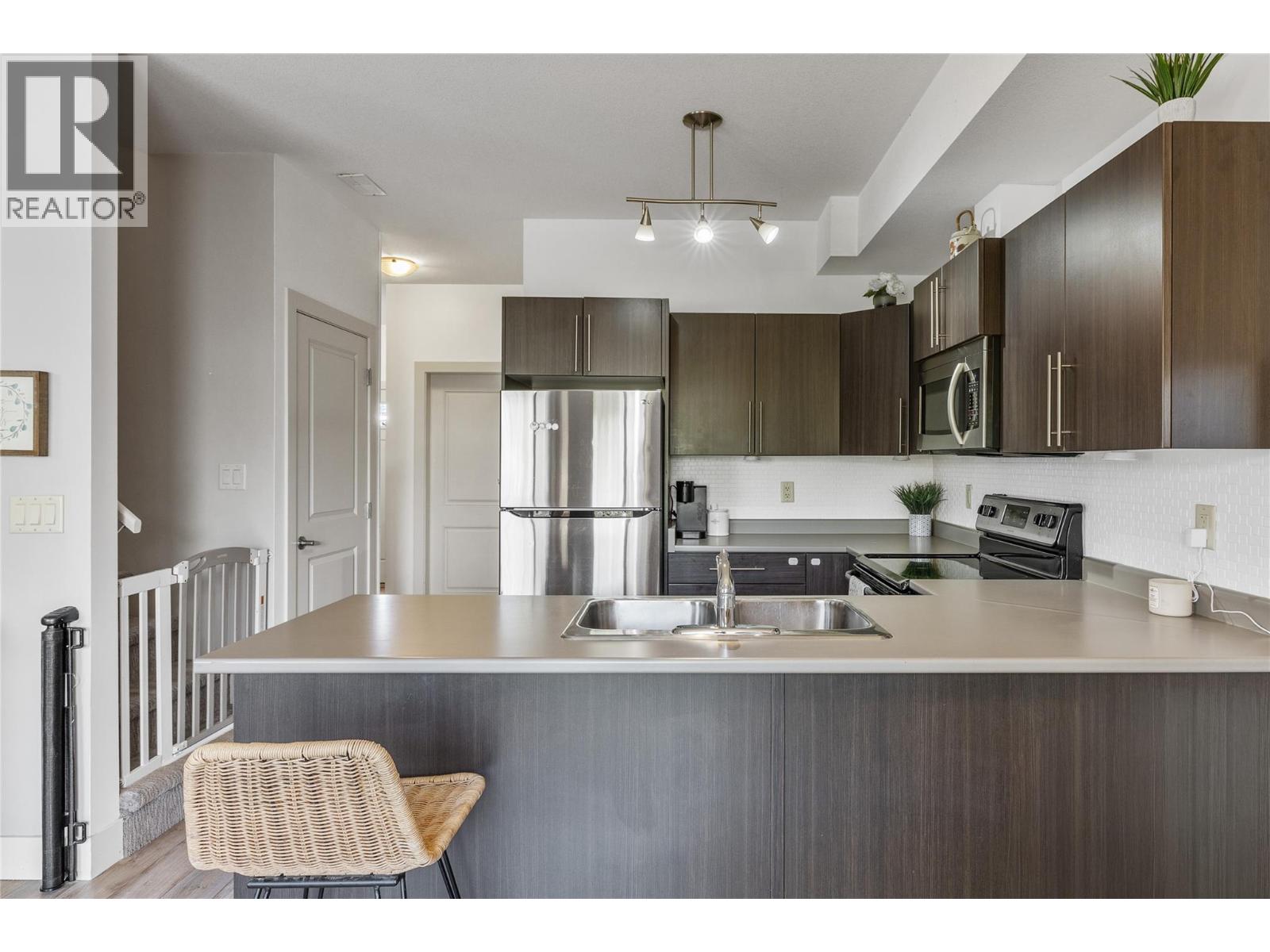 335 Gerstmar Road Unit# 4