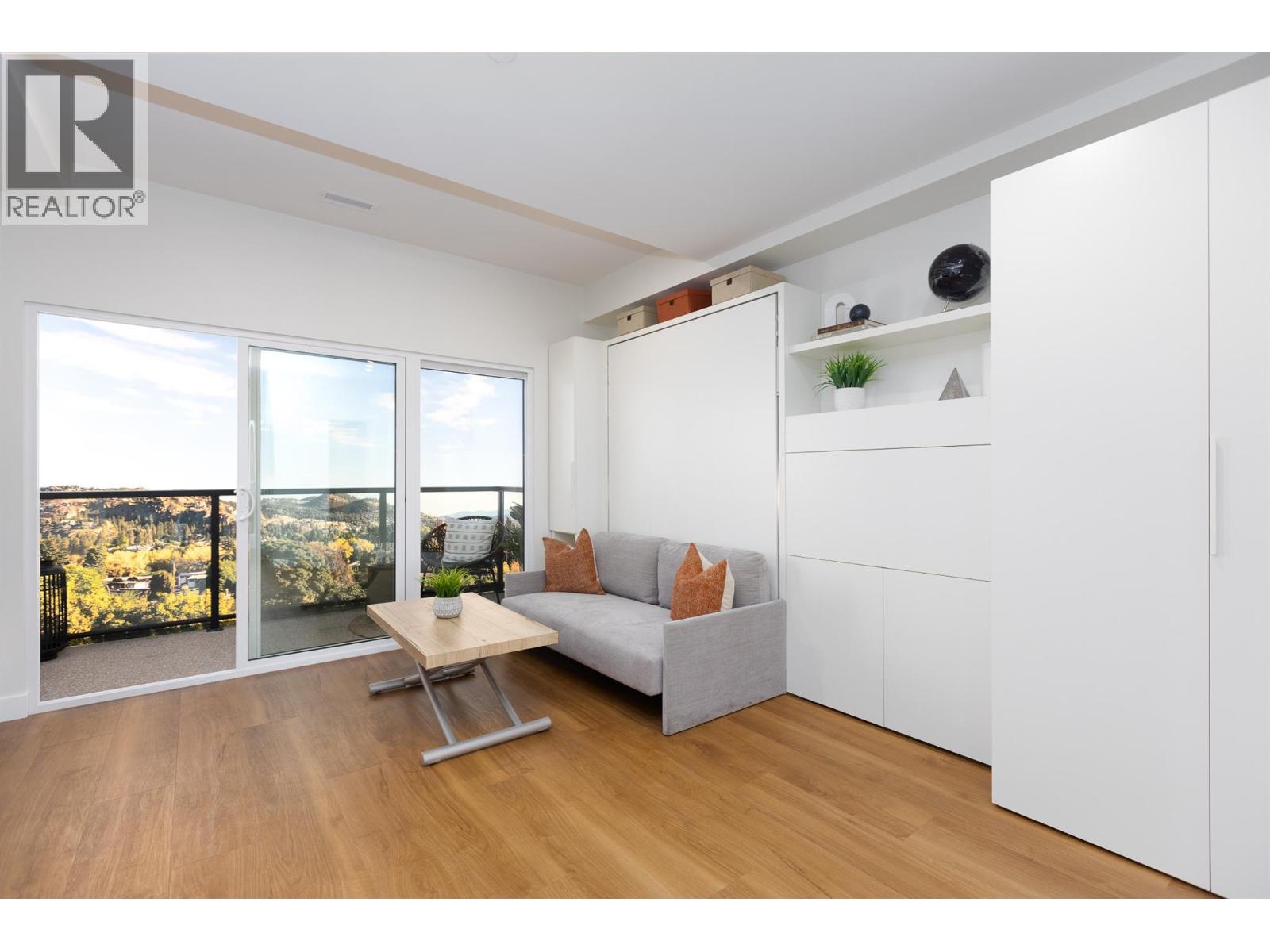 1281 Pridham Avenue Unit# 205 Lot# 47