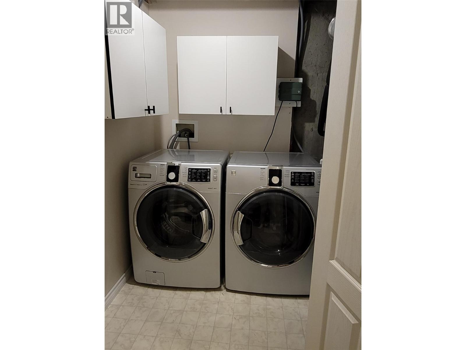 2321 Lillooet Crescent