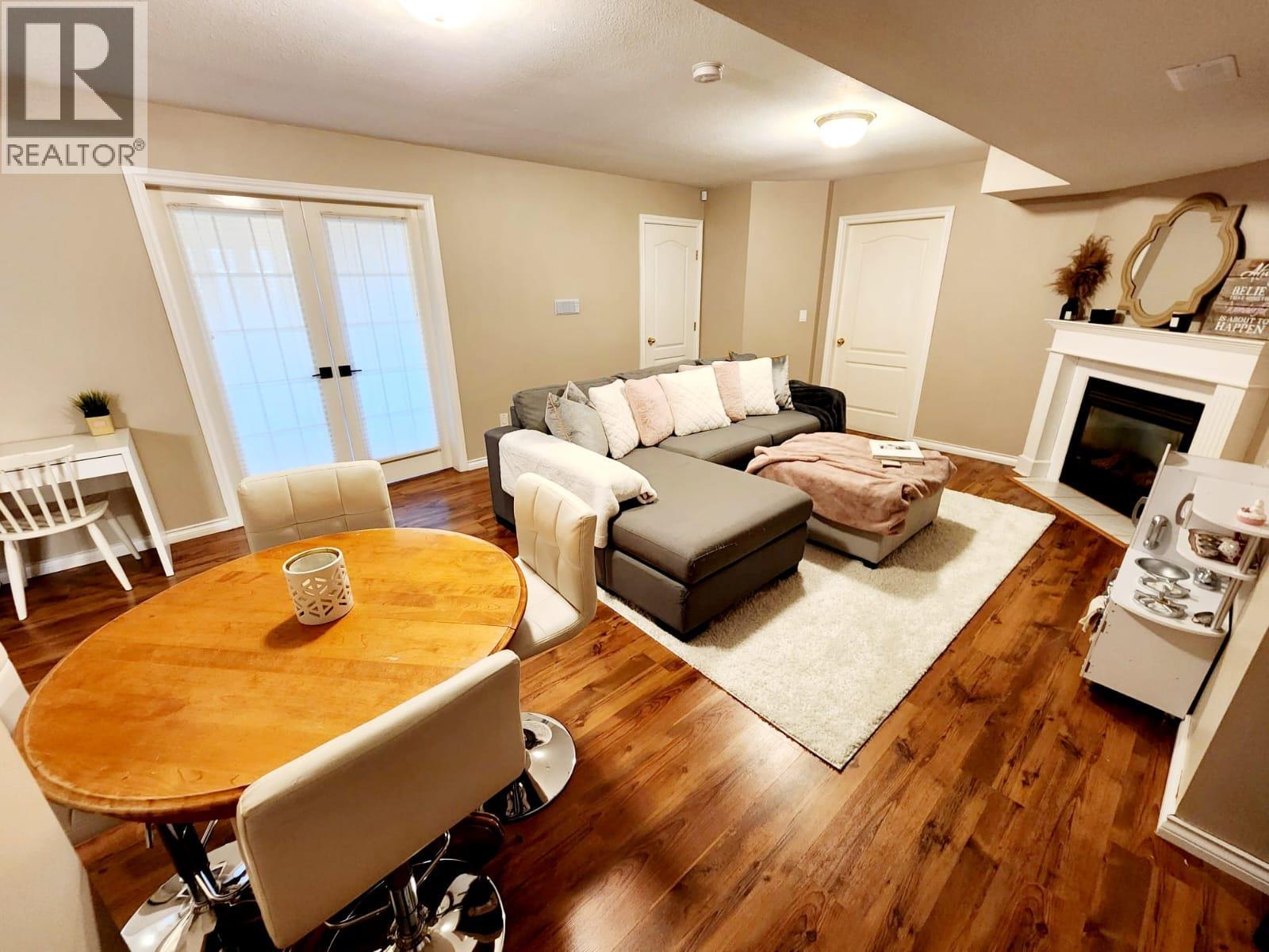 2321 Lillooet Crescent