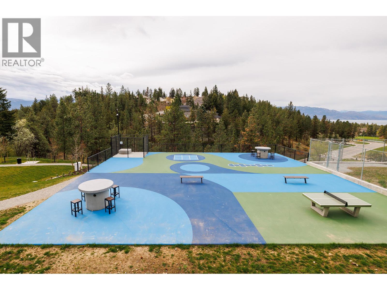 2321 Lillooet Crescent