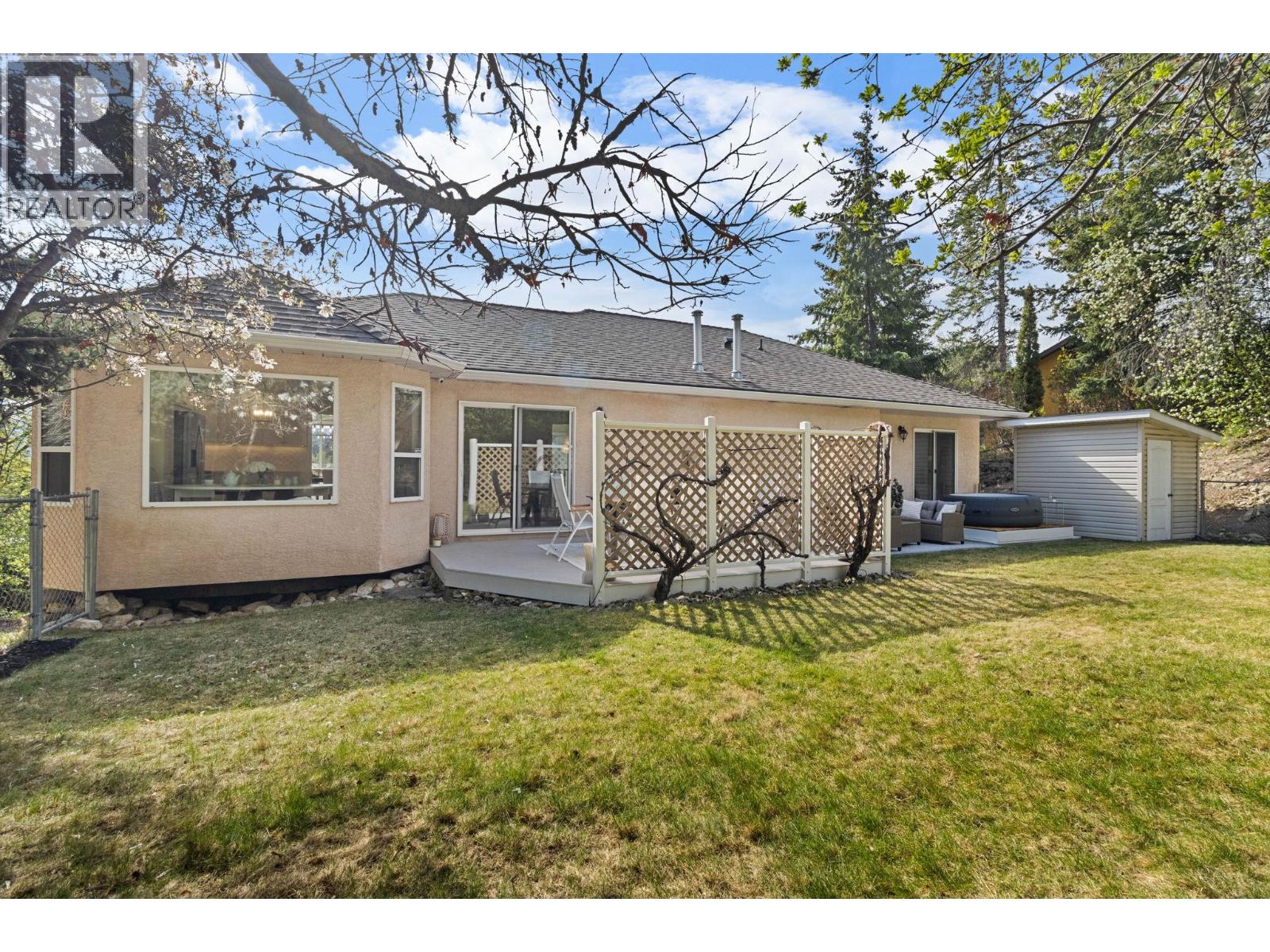 2321 Lillooet Crescent