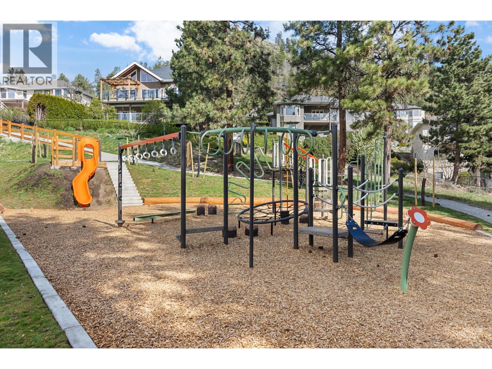 2321 Lillooet Crescent