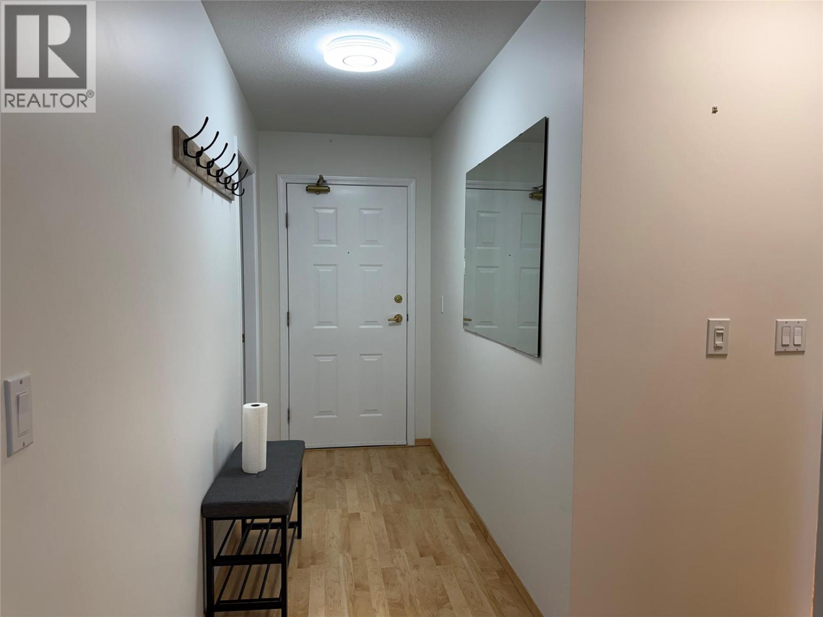 255 McIntosh Road Unit# 208