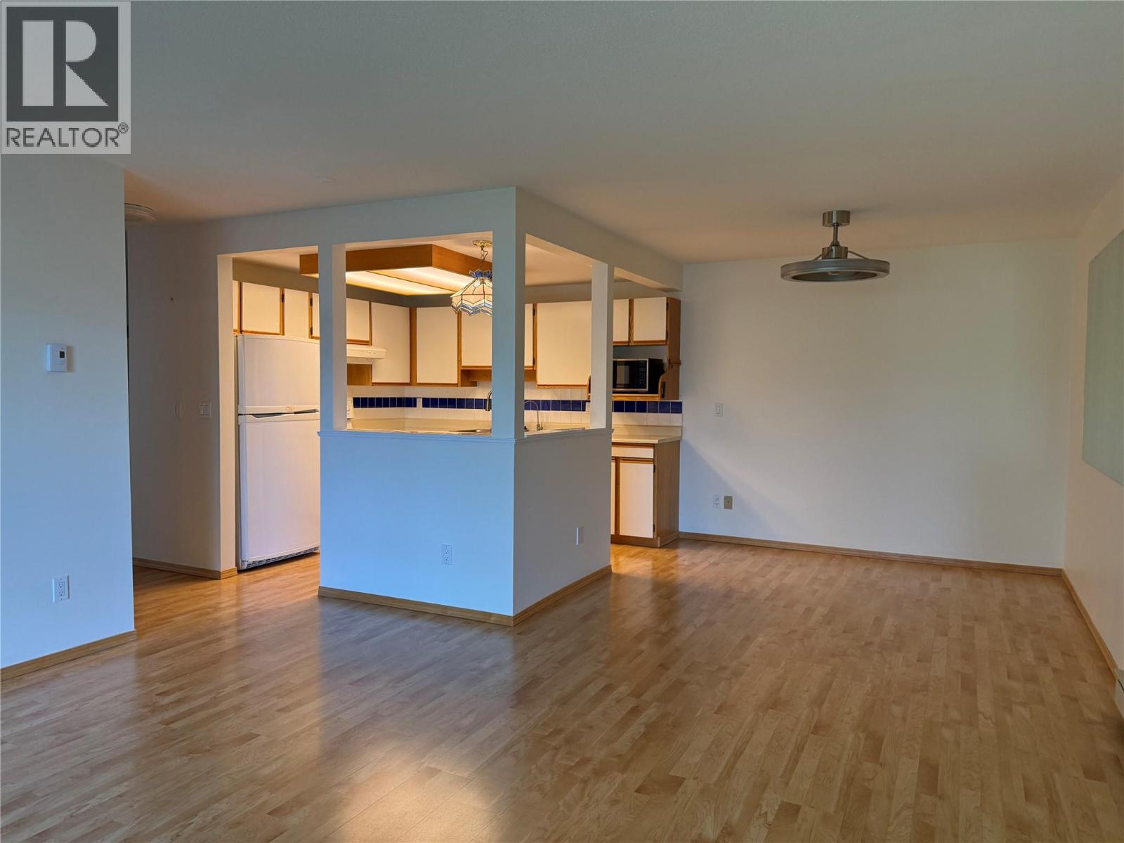 255 McIntosh Road Unit# 208