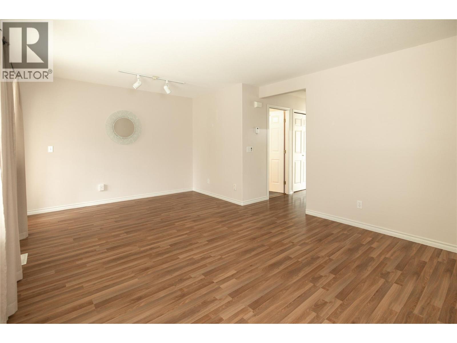 3825 GLEN CANYON Drive Unit# 101
