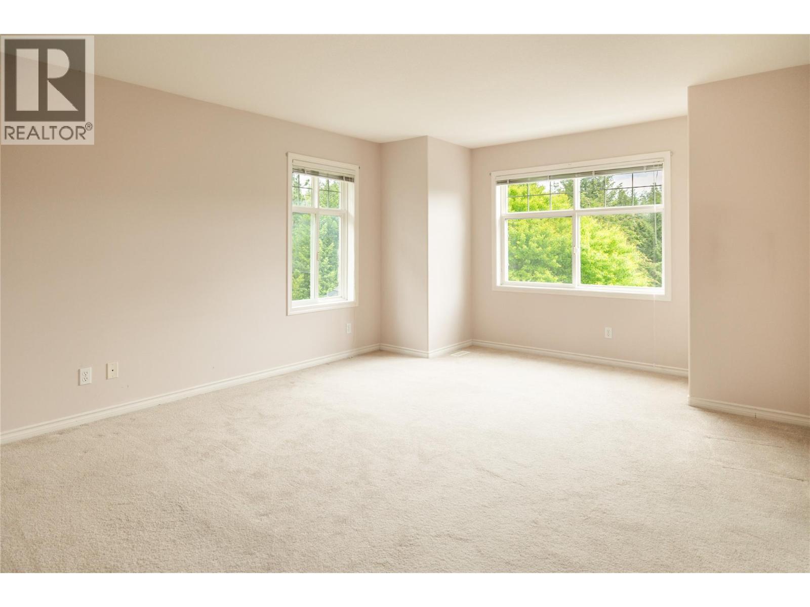 3825 GLEN CANYON Drive Unit# 101