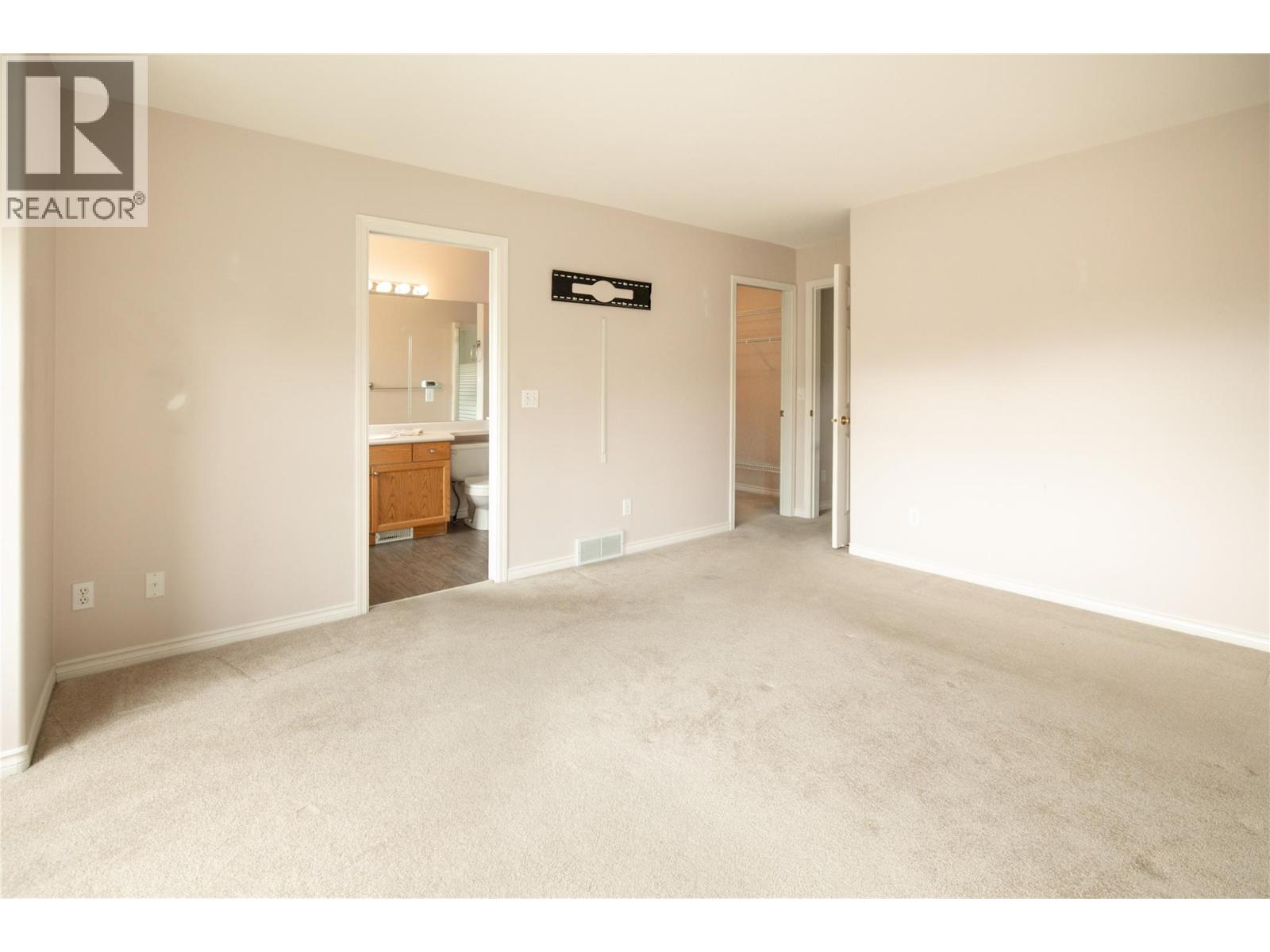 3825 GLEN CANYON Drive Unit# 101
