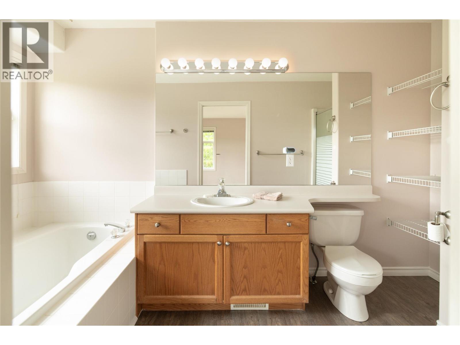 3825 GLEN CANYON Drive Unit# 101