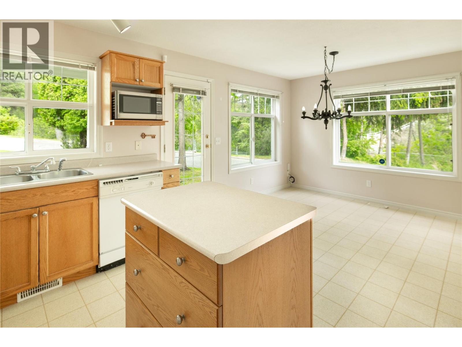 3825 GLEN CANYON Drive Unit# 101