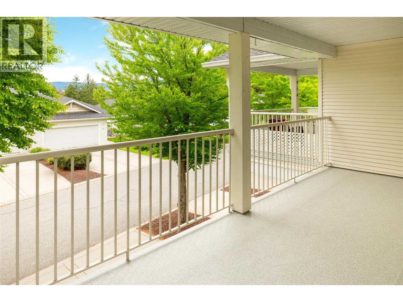 3825 GLEN CANYON Drive Unit# 101